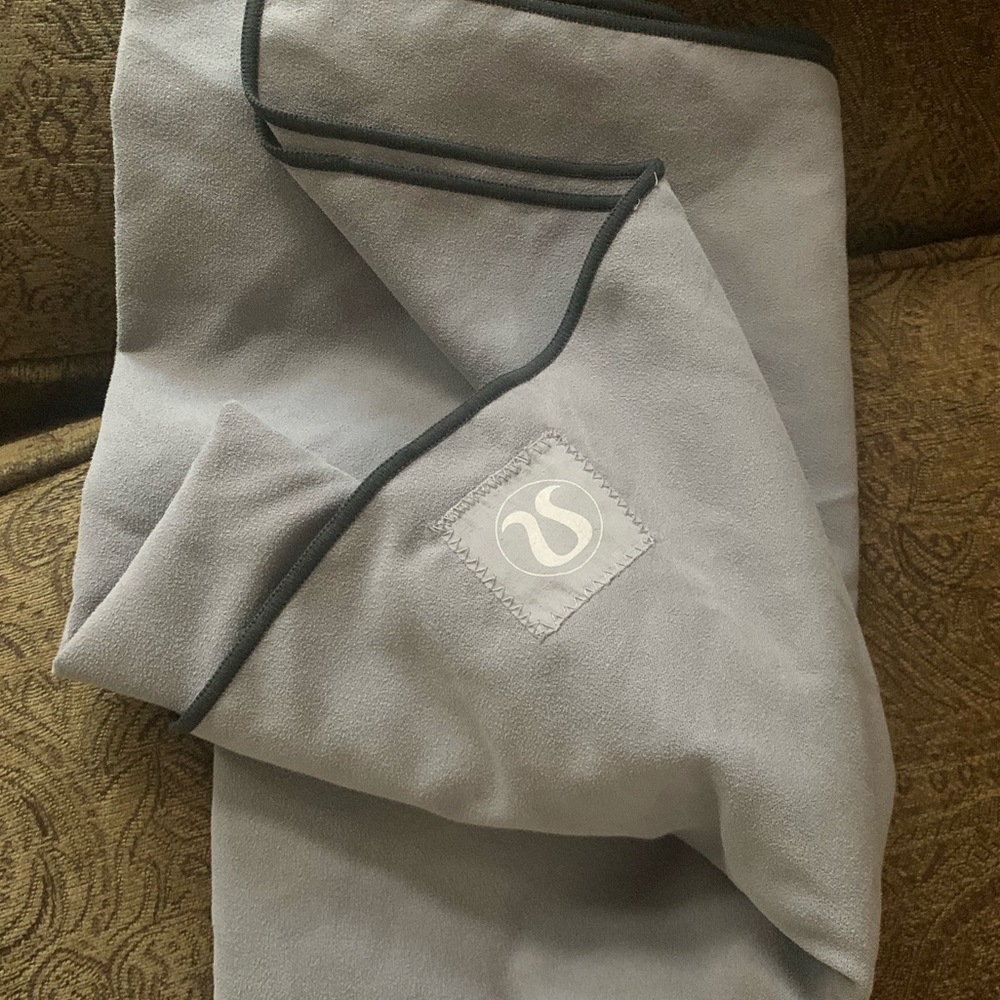Lululemon towel